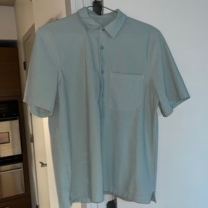 Lululemon Button down size L
